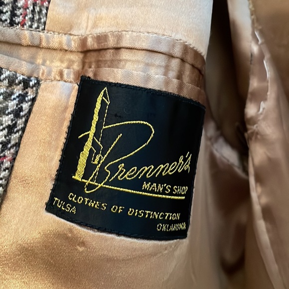 Vintage plaid overcoat woven in Scotland. - Picture 4 of 4